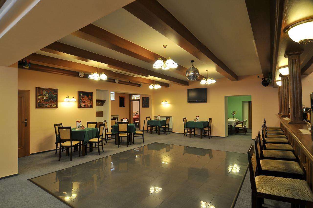 Hotel Manes Svratka Экстерьер фото