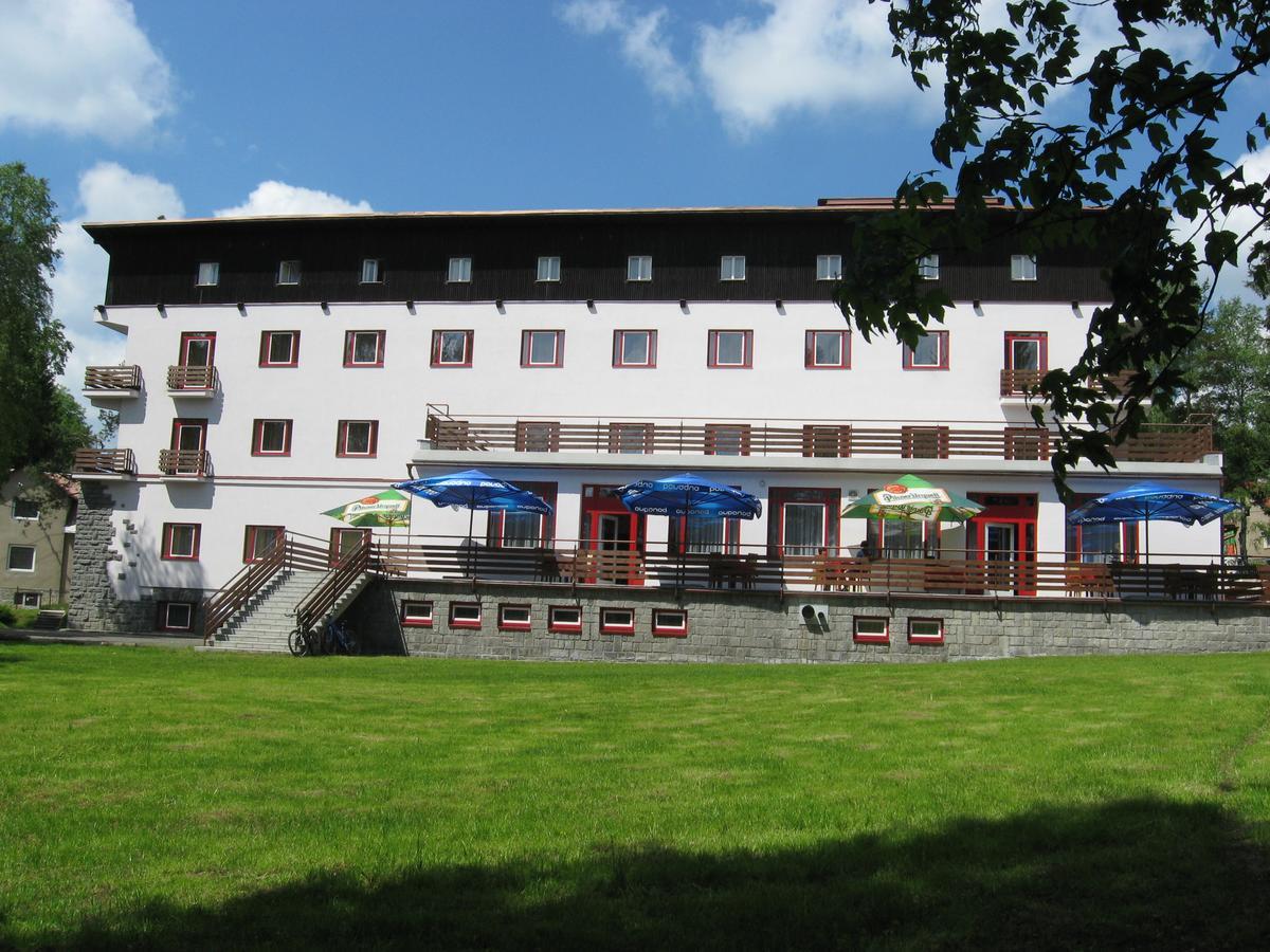 Hotel Manes Svratka Экстерьер фото